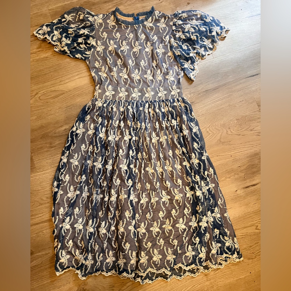Ivy City Co, Size Med, Light Blue Midi Dress